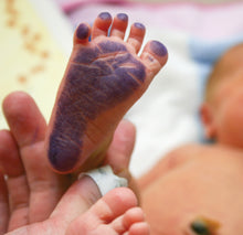 Load image into Gallery viewer, Personalized Baby Penguin Footprint Kit, A4 format, black