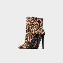 Load image into Gallery viewer, Autumn and Winter New Style Short Boots Sexy Leopard Print Side Zipper