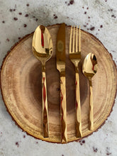 Load image into Gallery viewer, 24-Piece Stainless Steel Satin Finish Cutlery Set Rose Gold Collection