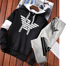 Load image into Gallery viewer, 2023 Men&#39;s Luxury Print Tracksuit Sweatshirt And Pant Leisure Fashion
