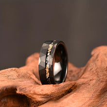 Load image into Gallery viewer, 8mm Tungsten Carbide Hammer ring, meteorite gold foil men&#39;s ring,
