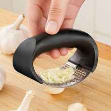 Load image into Gallery viewer, 304 Stainless Steel Manual Garlic Press Curved Garlic Grinding Slicer
