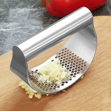 Load image into Gallery viewer, 304 Stainless Steel Manual Garlic Press Curved Garlic Grinding Slicer

