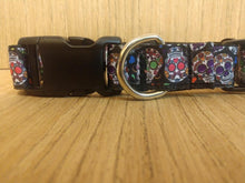 Load image into Gallery viewer, Leash/ Large/ Medium/ Black and Red Skulls

