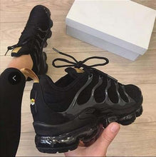 Load image into Gallery viewer, Women&#39;s Breathable Lace-up Cushioned Running Shoes Black
