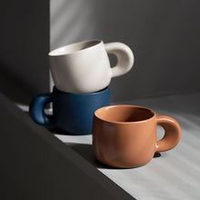 Load image into Gallery viewer, Modern Personalized Ceramic Mugs With Thick Handle Simple Breakfast
