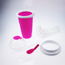 Load image into Gallery viewer, Squeeze Cup Slushy Maker 4 Colors Silicone Ice Coolers Slushy Maker
