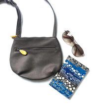 Load image into Gallery viewer, Willoughby Crossbody Bag in 5 Colors
