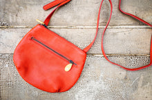 Load image into Gallery viewer, Willoughby Crossbody Bag in 5 Colors
